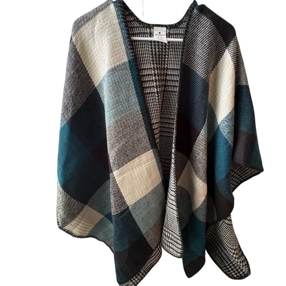Woolrich Plaid Blanket Wrap Shawl Poncho Sweater O/S Cabin Cozy Reversable